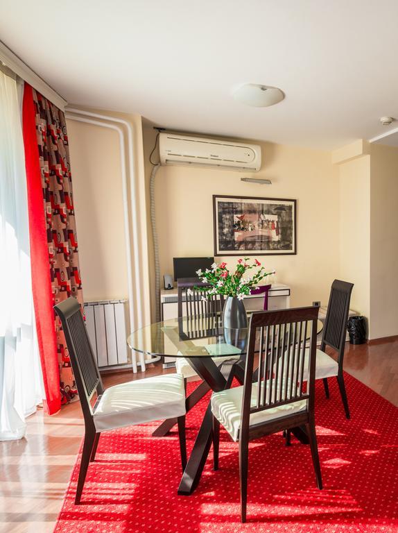 Bed and breakfast Pelister Skopje Chambre photo