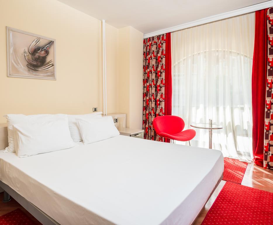 Bed and breakfast Pelister Skopje Chambre photo